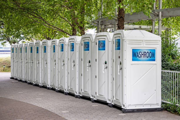 Best Porta potty rental near me  in Senoia, GA